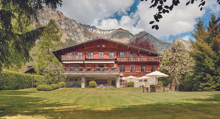 Surnommé «le coucou suisse», ce magnifique chalet a accueilli l’acteur David Niven de 1960 jusqu’à son décès en 1983.