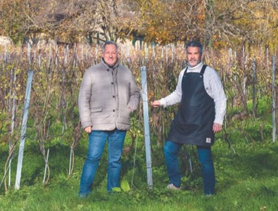 Avec une passion commune pour le vin, Boris Collardi et Sébastien Fabbi sont en passe de transformer le Bec d'Or en un domaine d'exception.